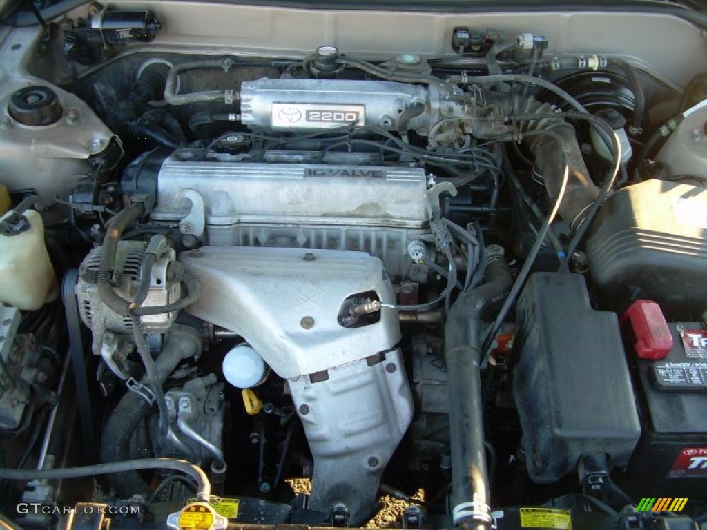 1996 Toyota Camry XLE Sedan Engine Photos