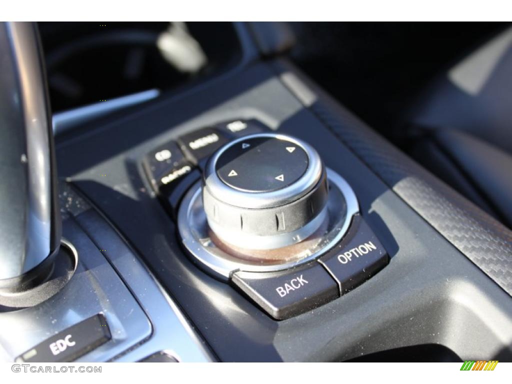 2010 BMW X6 M Standard X6 M Model Controls Photo #40716082