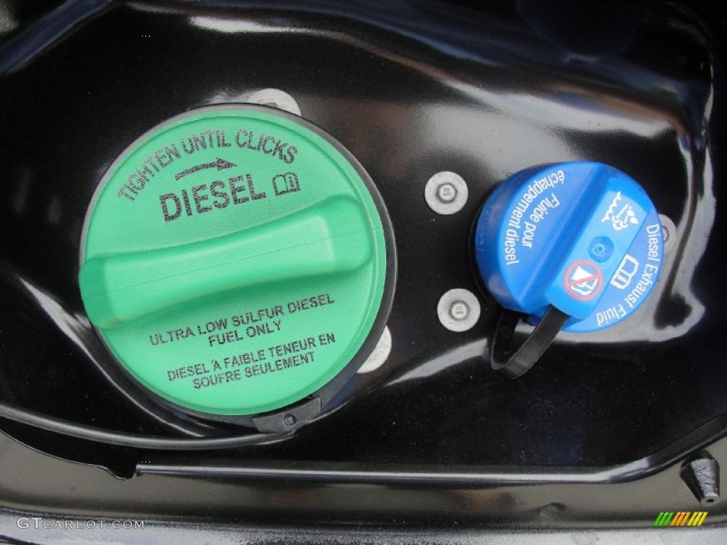 2011 Ford F350 Super Duty XLT Crew Cab 4x4 Dually Controls Photo #40716514