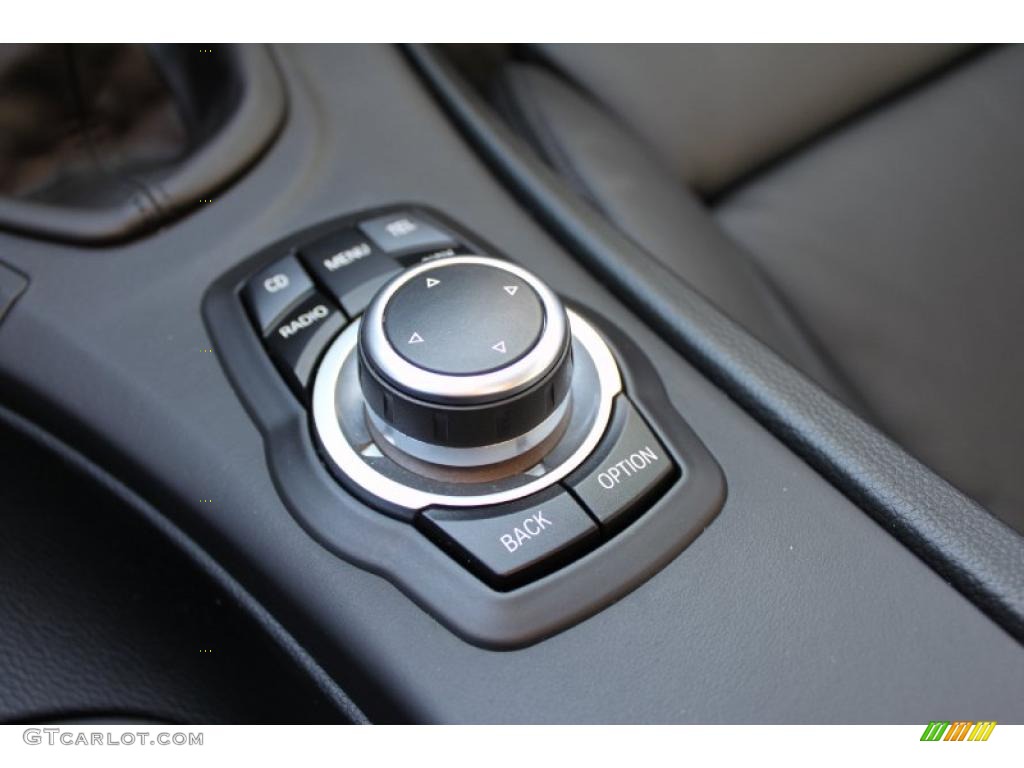 2009 BMW M3 Sedan Controls Photo #40716594