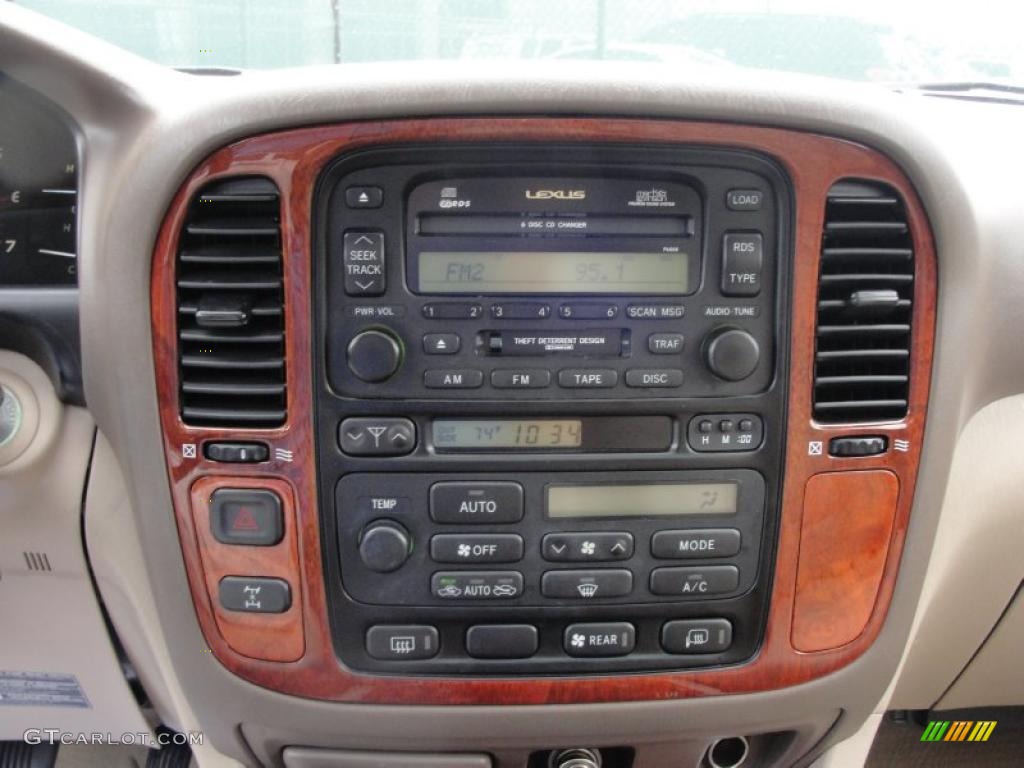 2001 Lexus LX 470 Controls Photo #40717498