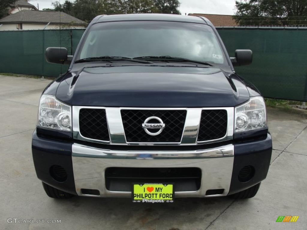 2007 Titan SE Crew Cab - Majestic Blue / Graphite Black/Titanium photo #8