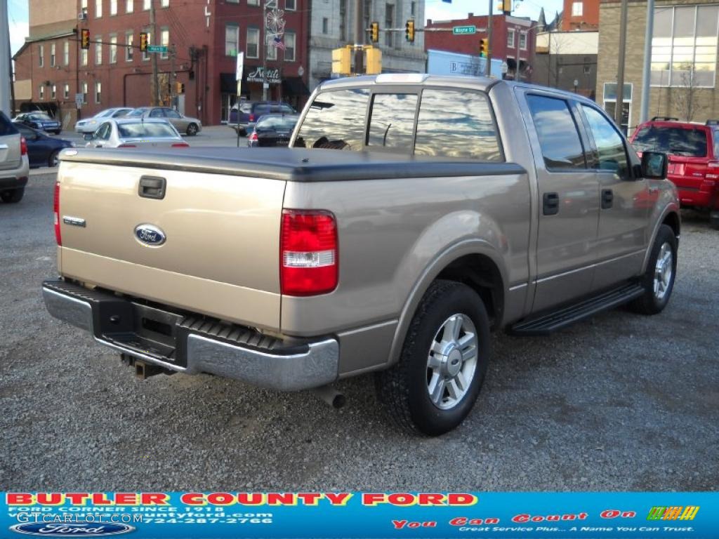 2004 F150 Lariat SuperCrew - Arizona Beige Metallic / Tan photo #2
