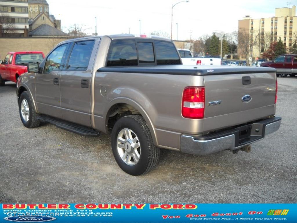 2004 F150 Lariat SuperCrew - Arizona Beige Metallic / Tan photo #4