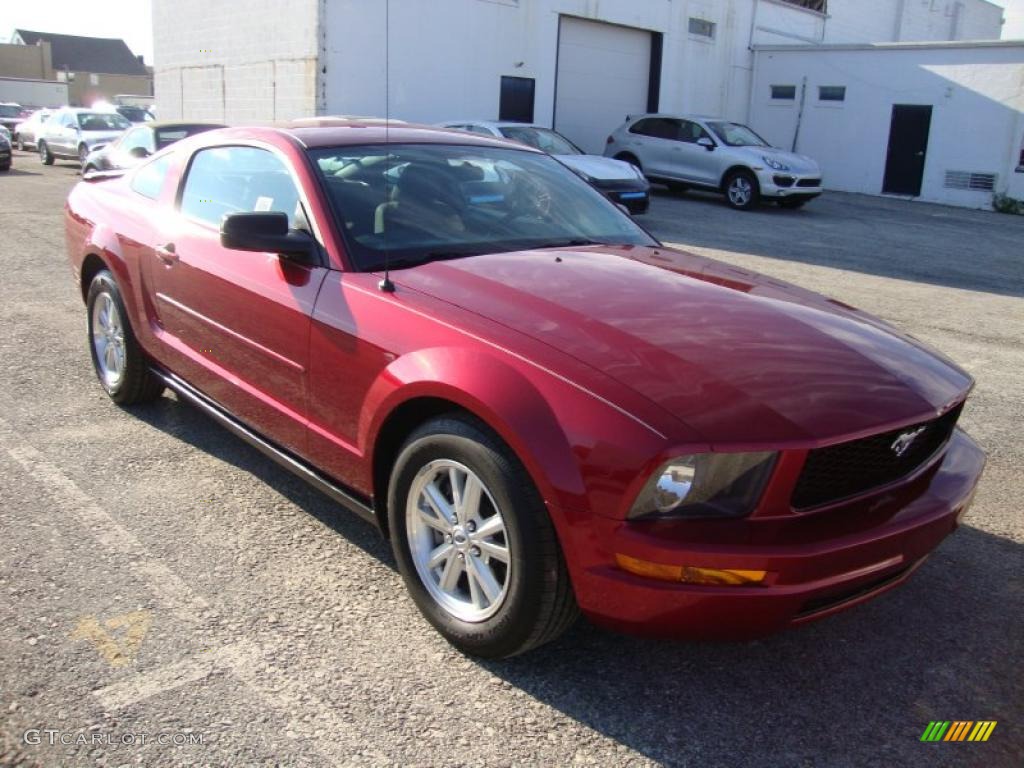 2007 Mustang V6 Deluxe Coupe - Torch Red / Dark Charcoal photo #4