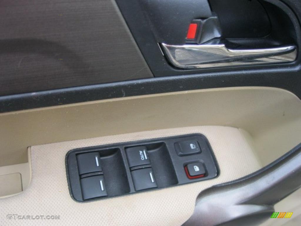 2009 CR-V LX 4WD - Green Tea Metallic / Ivory photo #15