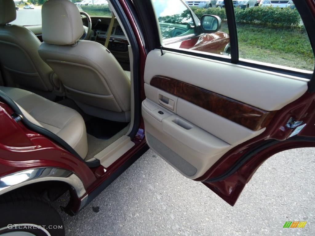 2004 Grand Marquis LS - Dark Toreador Red Metallic / Medium Parchment photo #15