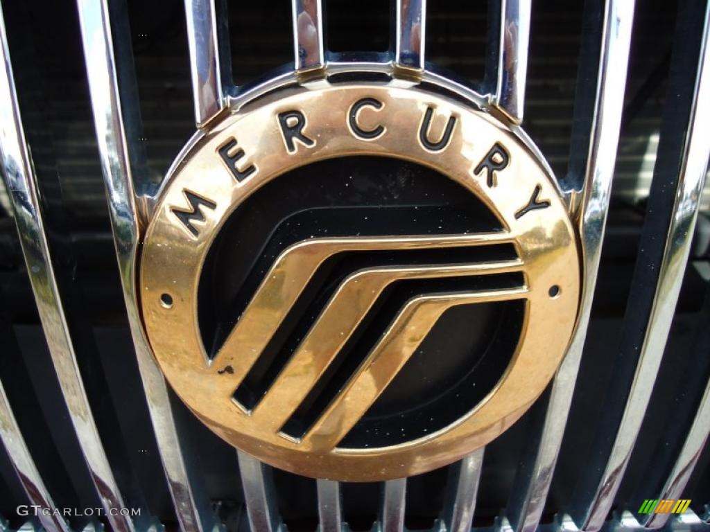 2004 Grand Marquis LS - Dark Toreador Red Metallic / Medium Parchment photo #22