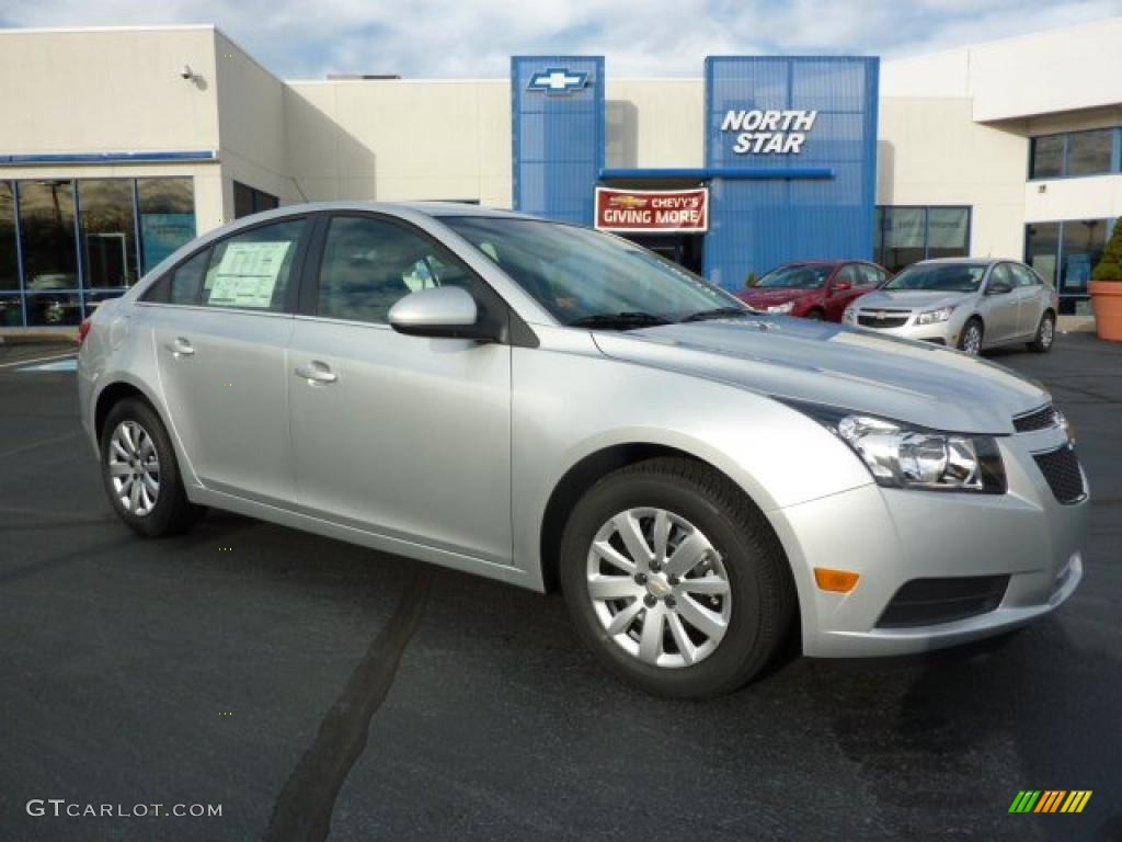 2011 Cruze LT - Silver Ice Metallic / Medium Titanium photo #1