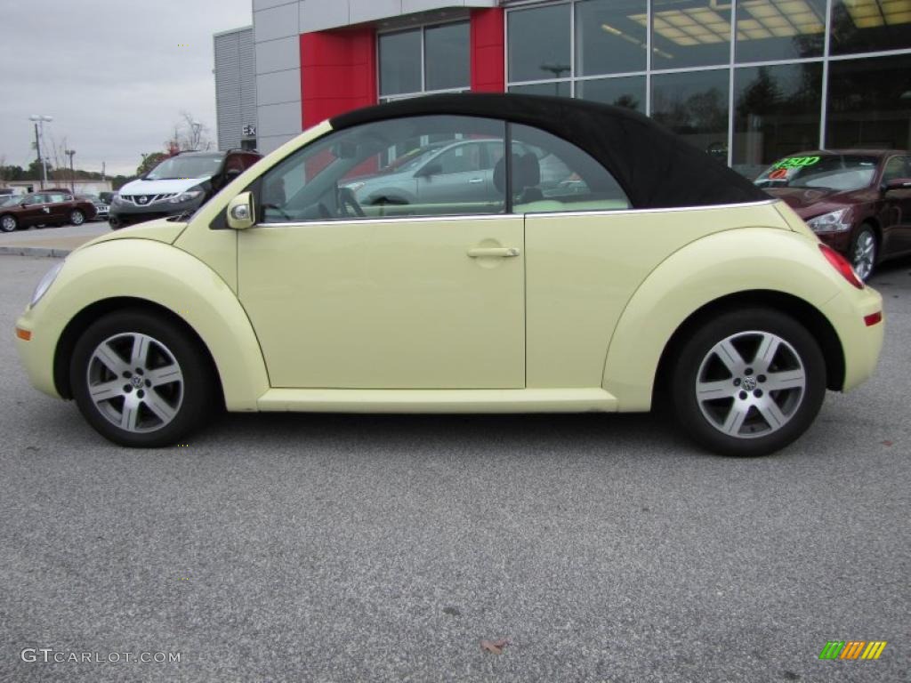 2006 New Beetle 2.5 Convertible - Mellow Yellow / Black photo #2