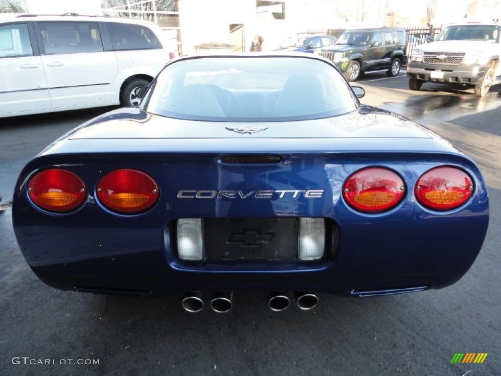 2004 Corvette Coupe - LeMans Blue Metallic / Light Gray photo #5