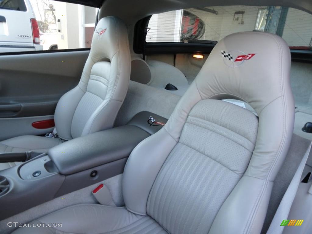 2004 Corvette Coupe - LeMans Blue Metallic / Light Gray photo #11