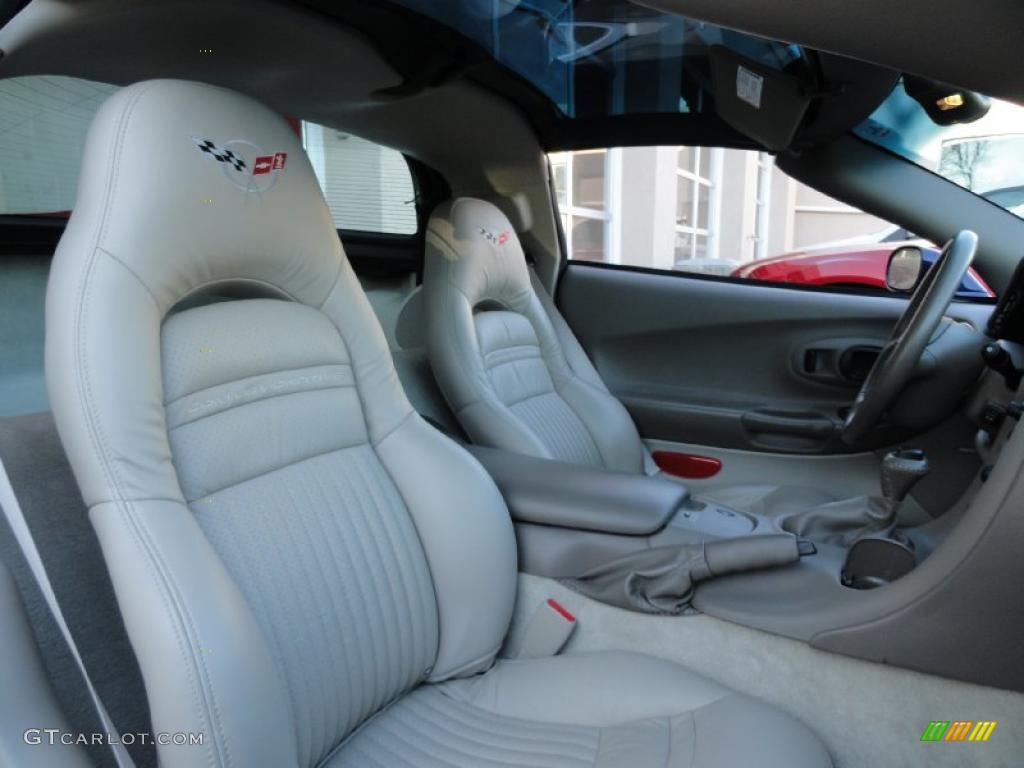 2004 Corvette Coupe - LeMans Blue Metallic / Light Gray photo #12