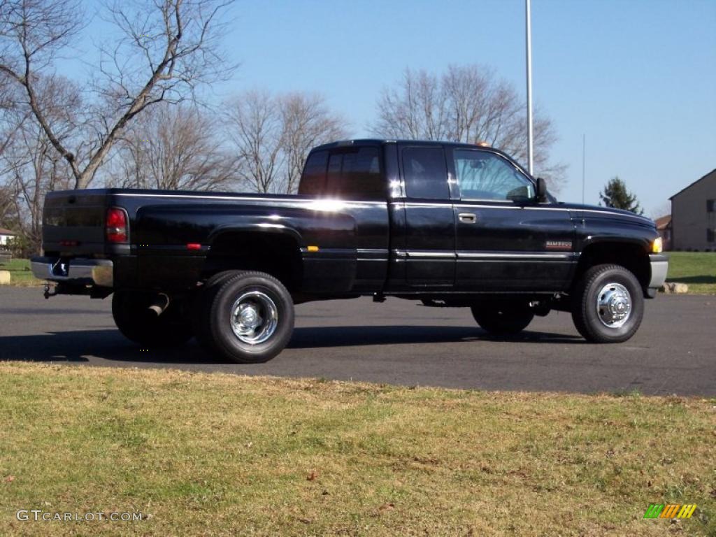 2000 Ram 3500 SLT Extended Cab 4x4 Dually - Black / Mist Gray photo #18