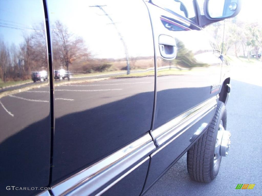 2000 Ram 3500 SLT Extended Cab 4x4 Dually - Black / Mist Gray photo #28