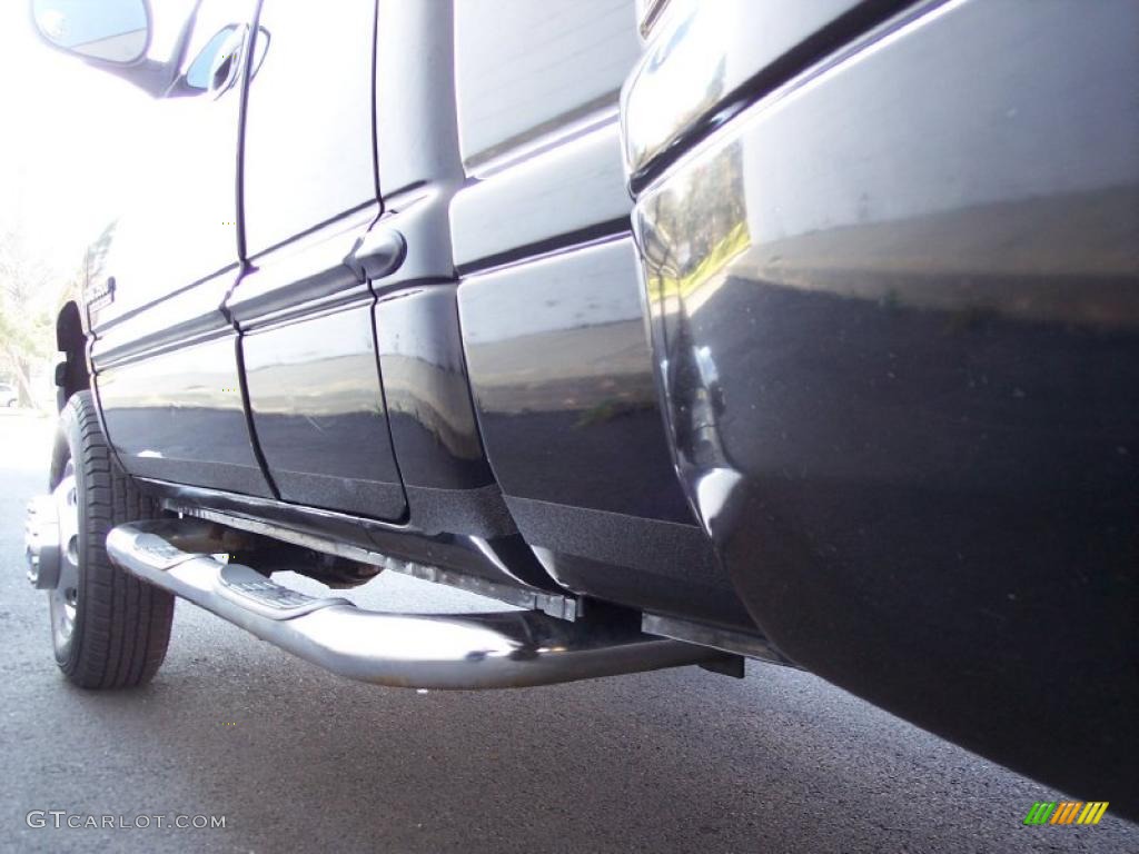 2000 Ram 3500 SLT Extended Cab 4x4 Dually - Black / Mist Gray photo #31