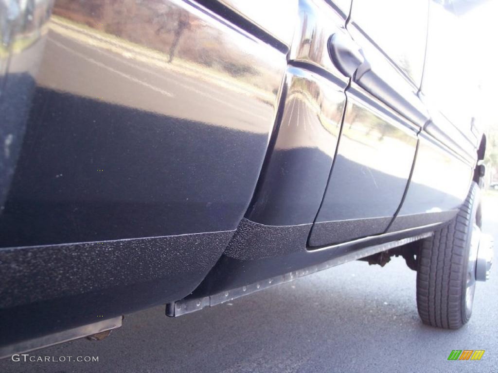 2000 Ram 3500 SLT Extended Cab 4x4 Dually - Black / Mist Gray photo #32