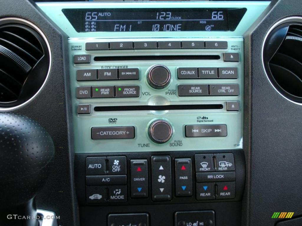2009 Honda Pilot Touring 4WD Controls Photo #40739055