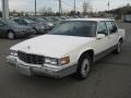 1993 White Cadillac DeVille Sedan  photo #11