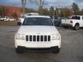 Stone White - Grand Cherokee Laredo Photo No. 2