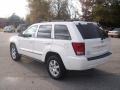 Stone White - Grand Cherokee Laredo Photo No. 5