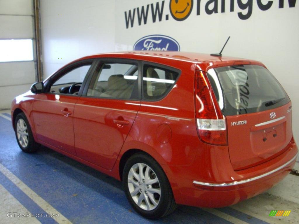 2009 Elantra Touring - Chilipepper Red / Beige photo #3