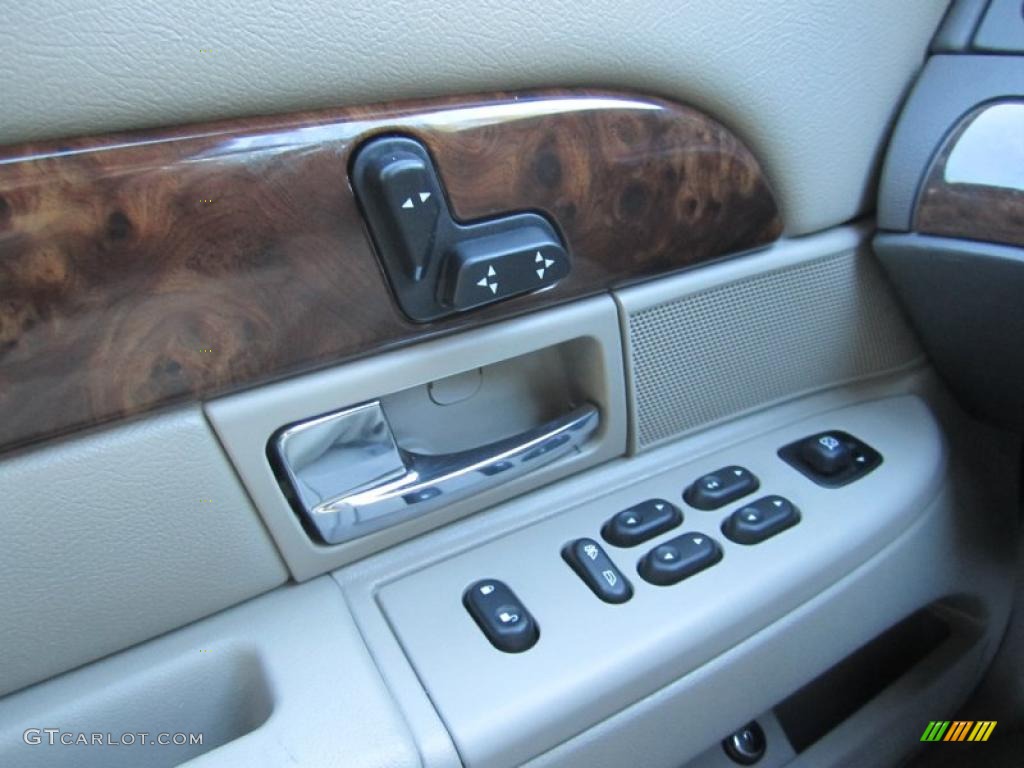 2006 Mercury Grand Marquis LS Controls Photo #40740759