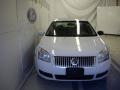 Oxford White - Milan V6 Premier Photo No. 2
