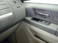 Stone White - Grand Caravan SE Photo No. 16