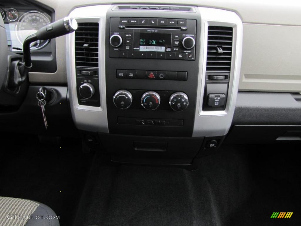 2011 Dodge Ram 3500 HD SLT Outdoorsman Crew Cab 4x4 Controls Photo #40743436