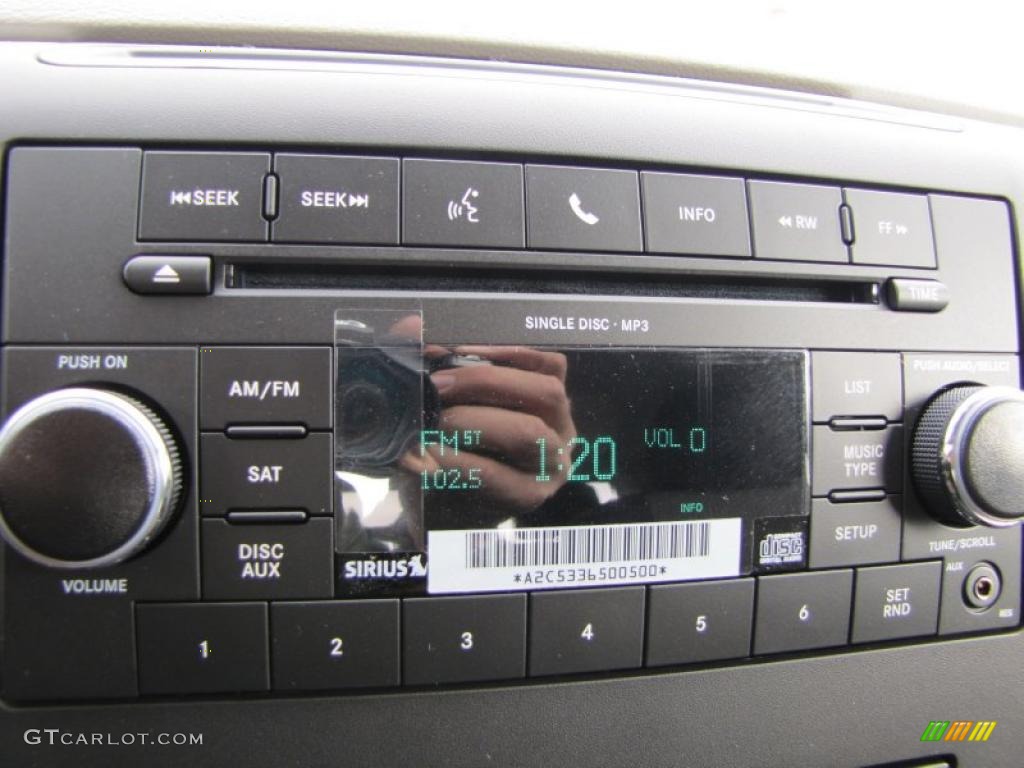 2011 Dodge Ram 3500 HD SLT Outdoorsman Crew Cab 4x4 Controls Photo #40743472
