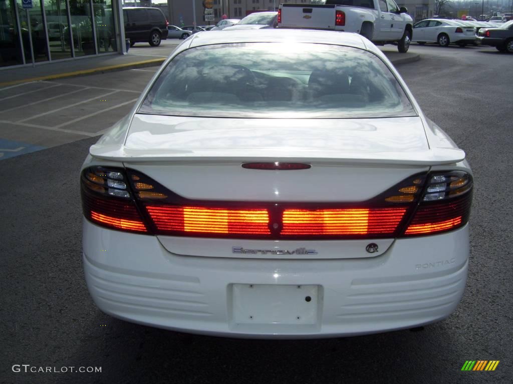 2005 Bonneville SE - Ivory White / Taupe photo #4