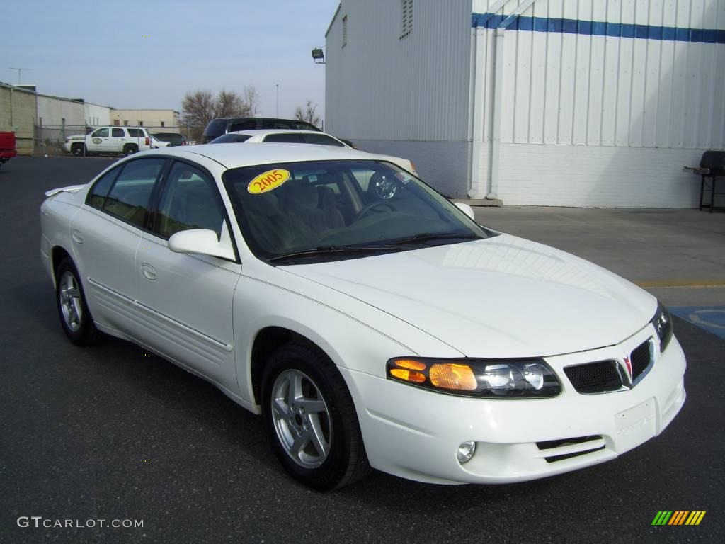 2005 Bonneville SE - Ivory White / Taupe photo #7