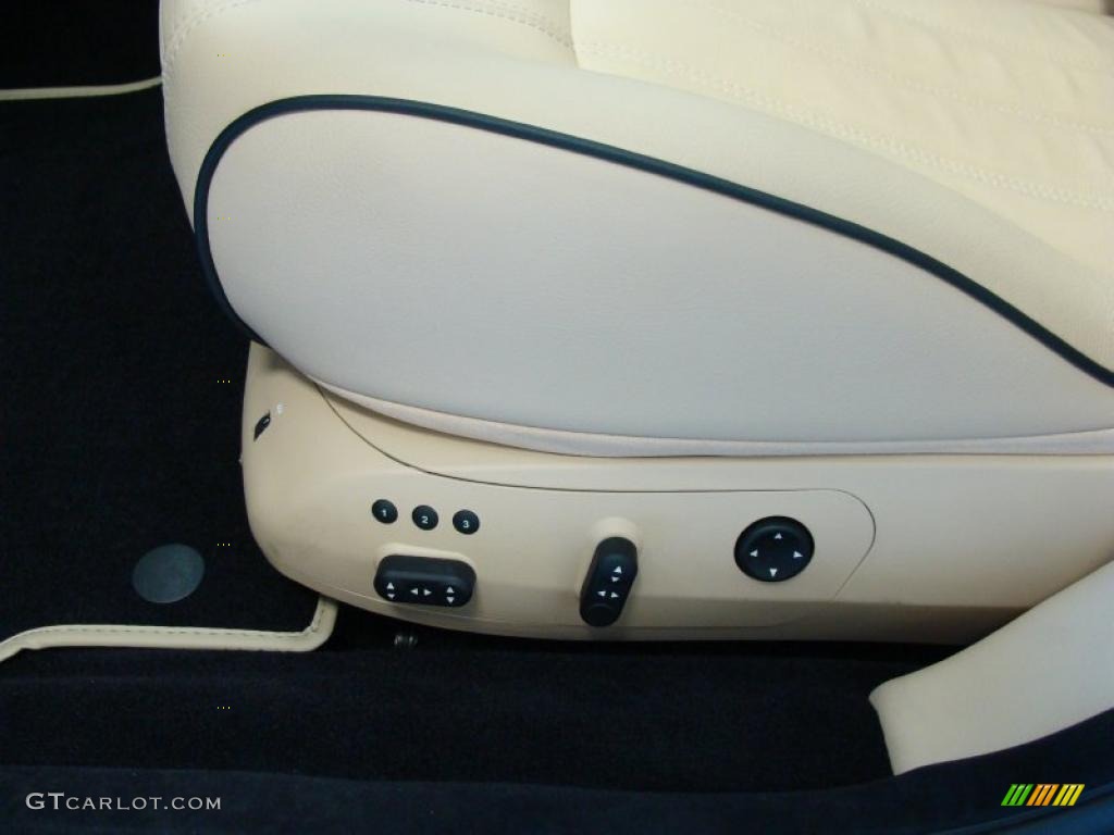 2011 Maserati Quattroporte S Controls Photo #40745872