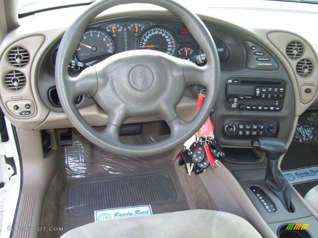 2005 Bonneville SE - Ivory White / Taupe photo #13