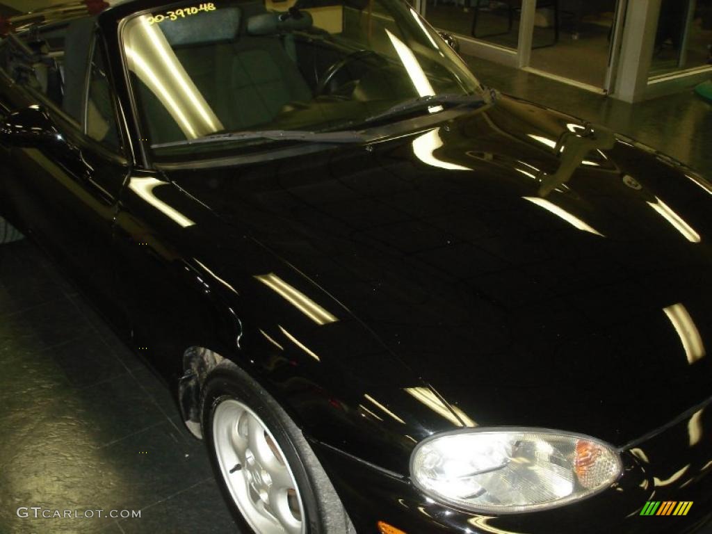2000 MX-5 Miata Roadster - Brilliant Black Metallic / Black photo #17