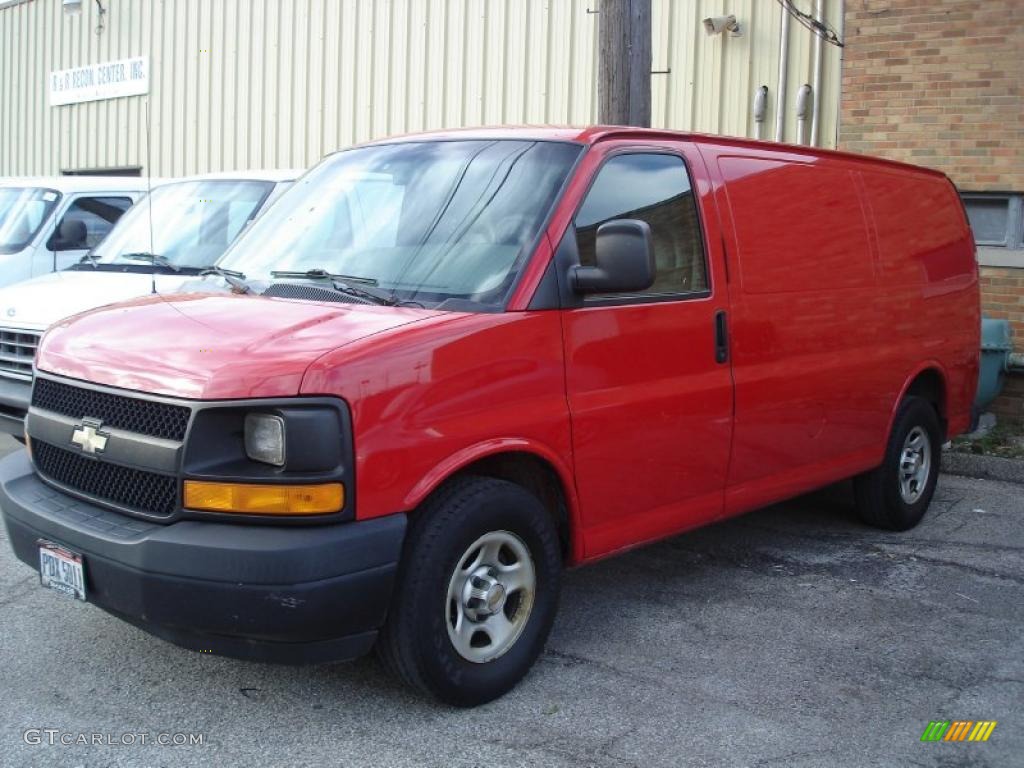 2003 Express 1500 Cargo Van - Victory Red / Medium Dark Pewter photo #1