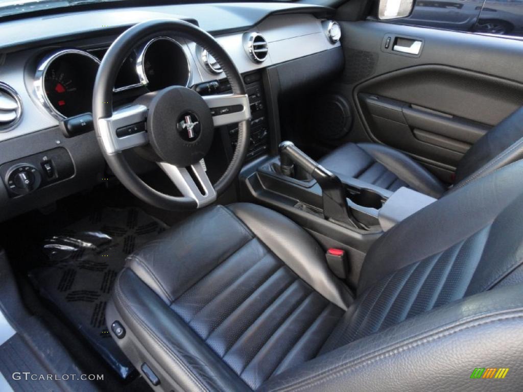 2005 Mustang GT Premium Coupe - Satin Silver Metallic / Dark Charcoal photo #10