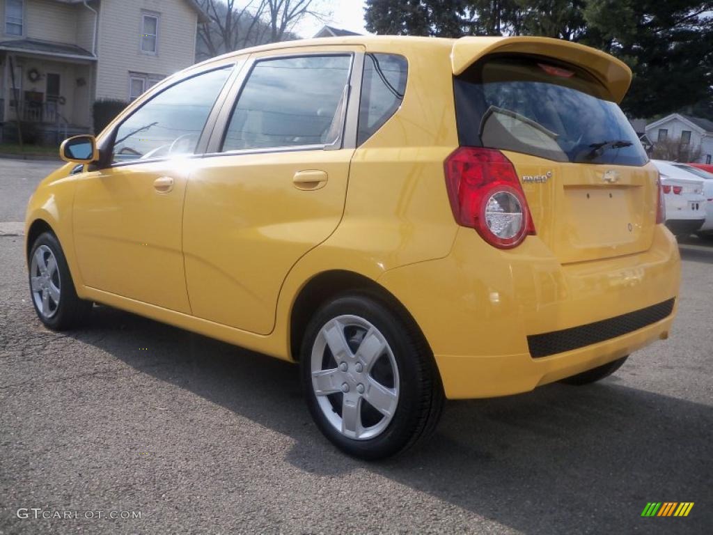 Summer Yellow 2010 Chevrolet Aveo Aveo5 LT Exterior Photo #40747853