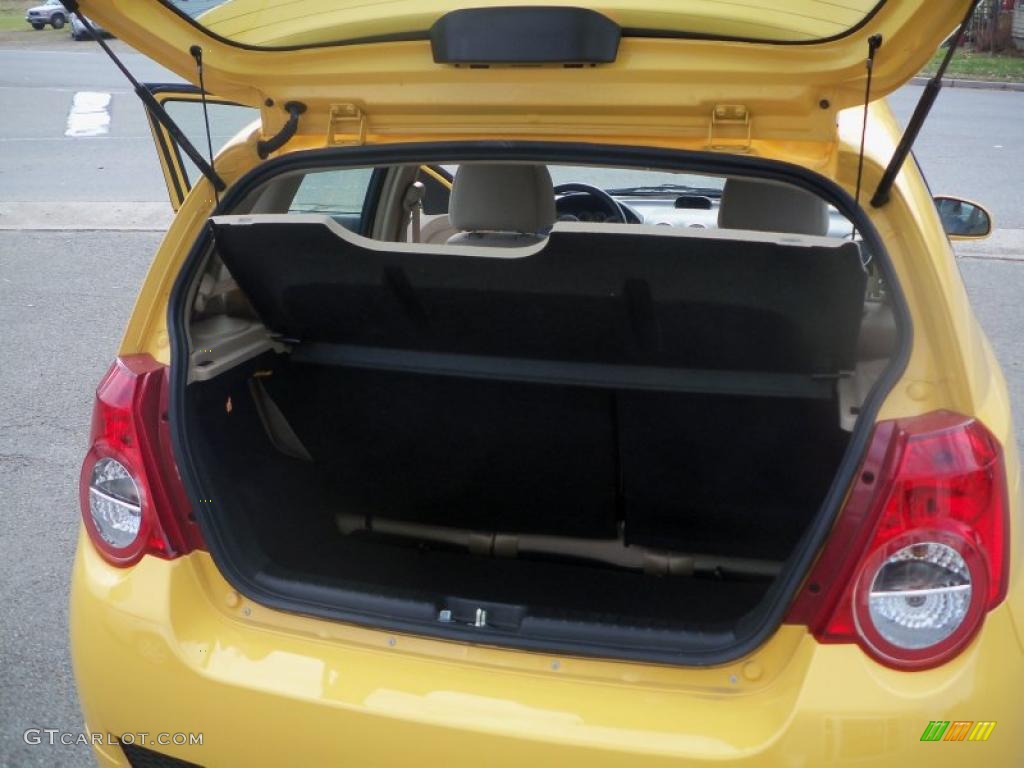 2010 Aveo Aveo5 LT - Summer Yellow / Neutral photo #11