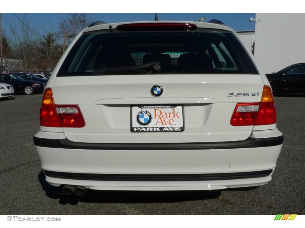 2003 3 Series 325xi Wagon - Alpine White / Grey photo #16