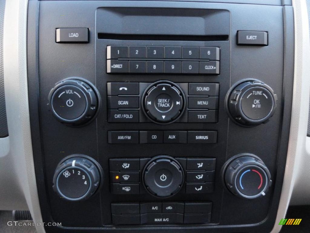 2010 Ford Escape XLS 4WD Controls Photo #40749970