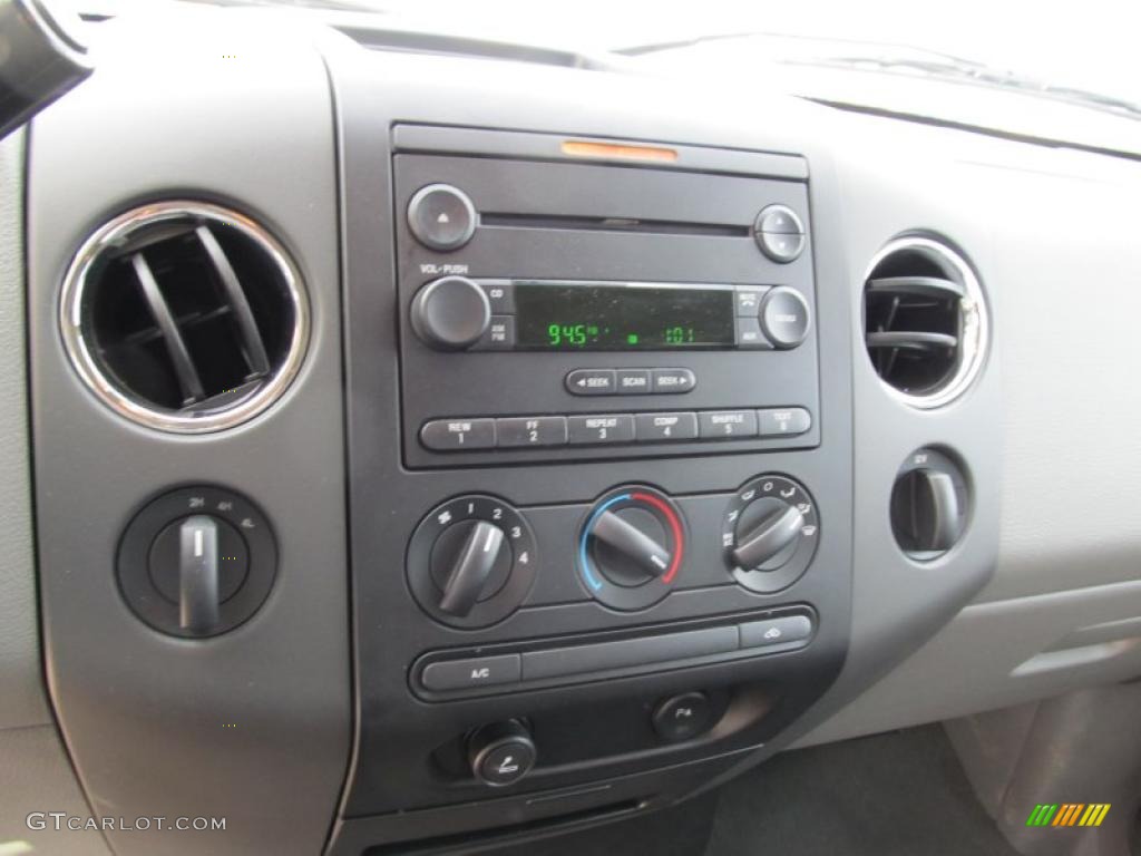 2005 F150 XLT SuperCrew 4x4 - Bright Red / Medium Flint/Dark Flint Grey photo #11