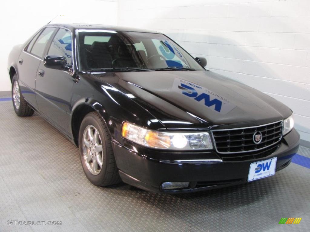 2004 Seville SLS - Black Raven / Black photo #1