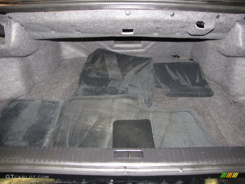 2004 Cadillac Seville SLS Trunk Photo #40753771