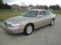 2004 Pueblo Gold Metallic Lincoln Town Car Ultimate  photo #2