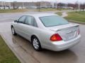 2001 Lunar Mist Metallic Toyota Avalon XLS  photo #4