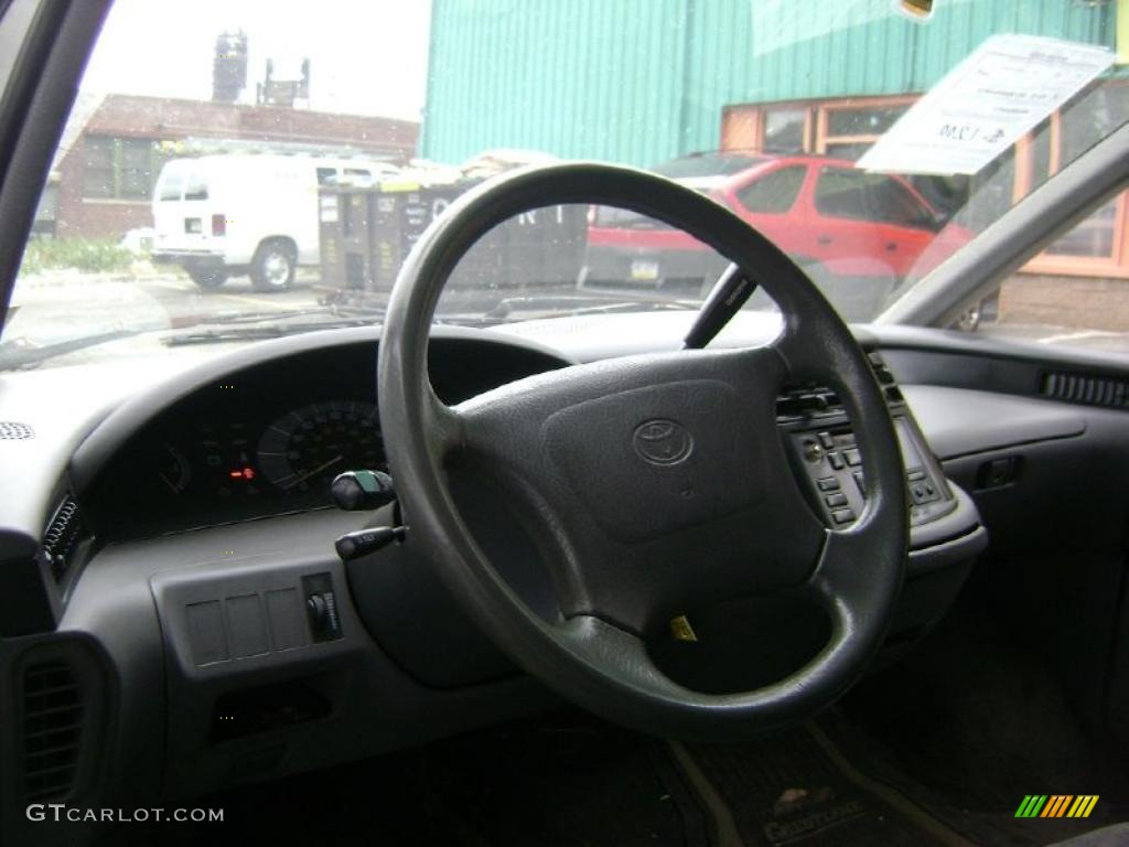 1991 Previa LE - Silverleaf Metallic / Gray photo #4