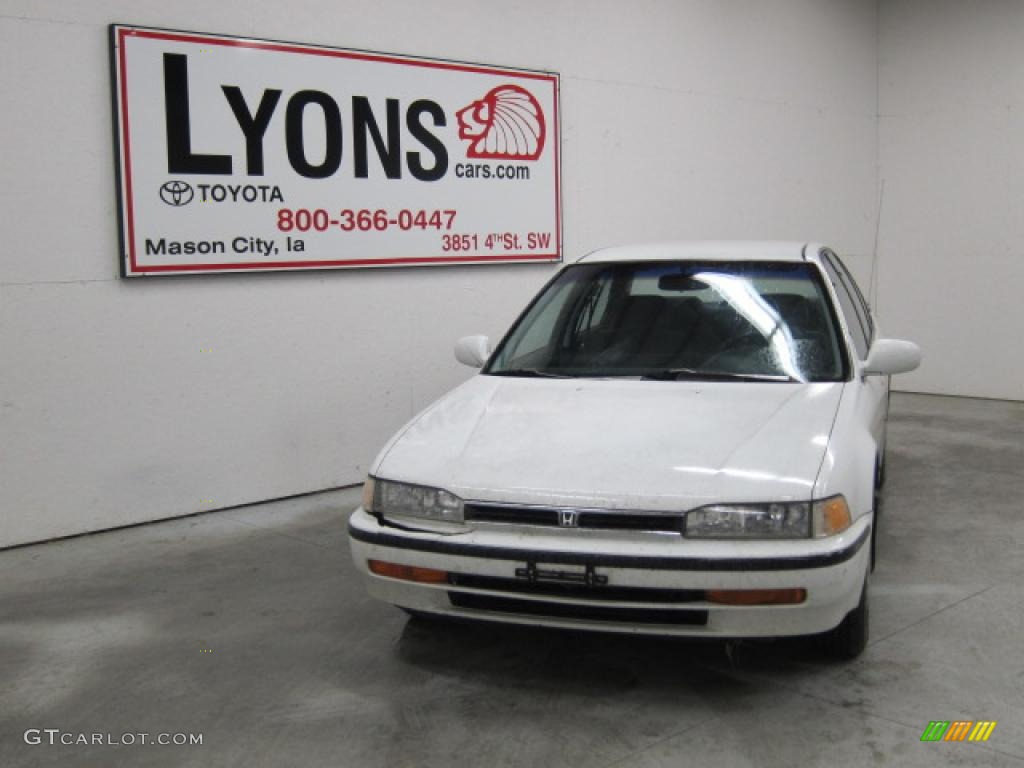 1992 Accord LX Sedan - Frost White / Gray photo #22