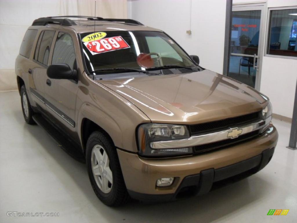 Sandalwood Metallic 2002 Chevrolet TrailBlazer EXT LT 4x4 Exterior Photo #40762375